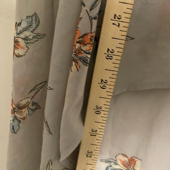 TORRID Lexie Tunic 3X Gray Floral Chiffon Hi-Lo Babydoll Button Romantic Plus - Picture 7 of 9